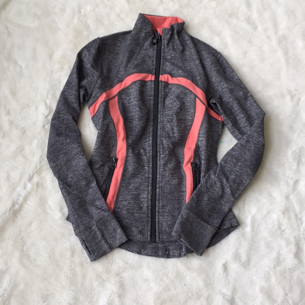 Lululemon jacket size 6